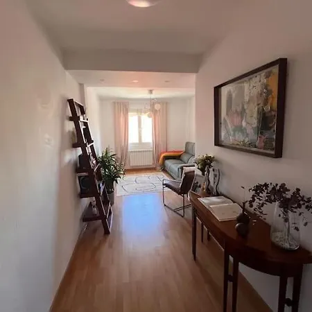 Piso Exterior Muy Luminoso A 5 Minutos Del Centro Apartmán
